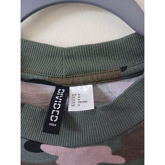 H&M Divided Rebel Girl Womens Short Sleeve Camo Green Crop Top Size M - Picture 4 of 8